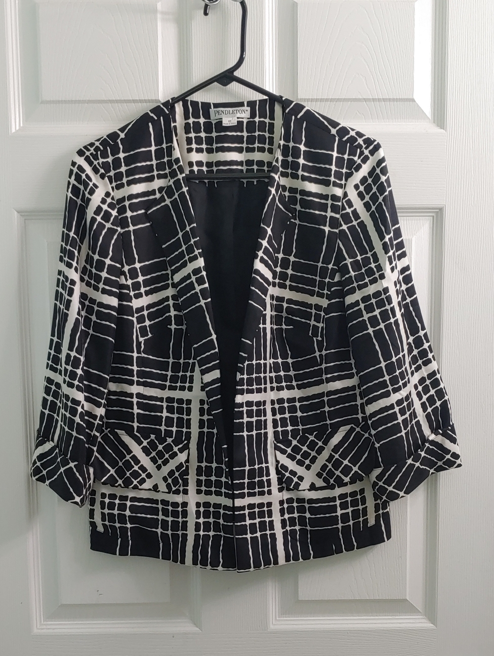 Pendleton 100% Silk Blazer Women's 10 Black and White Grid-Pattern Coat